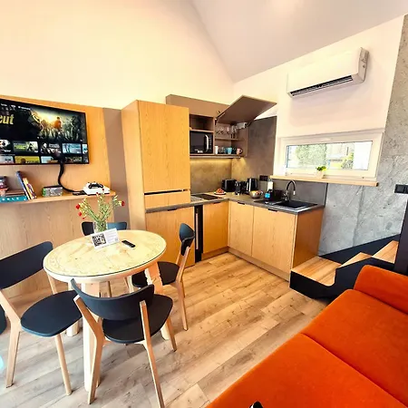 Feriehus Domek B - Domki W Gorach Z Prywatnym Spa - 4 Seasons Lodges Ustron *